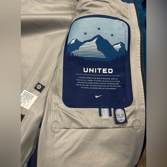 Nike ACG Gore-Tex Storm-FIT USA Olympic Chain of Craters Women’s Size S Jacket - Picture 10 of 11